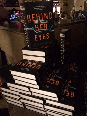 Behind Her Eyes, by Sarah Pinborough