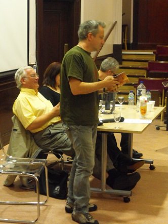 Conrad Williams reading, Ramsey Campbell, Marie O'Regan and Paul Kane in the background