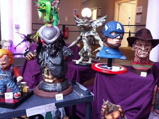 Model display: Chucky, Predator, Gremlin, Captain America, Freddie Kreuger